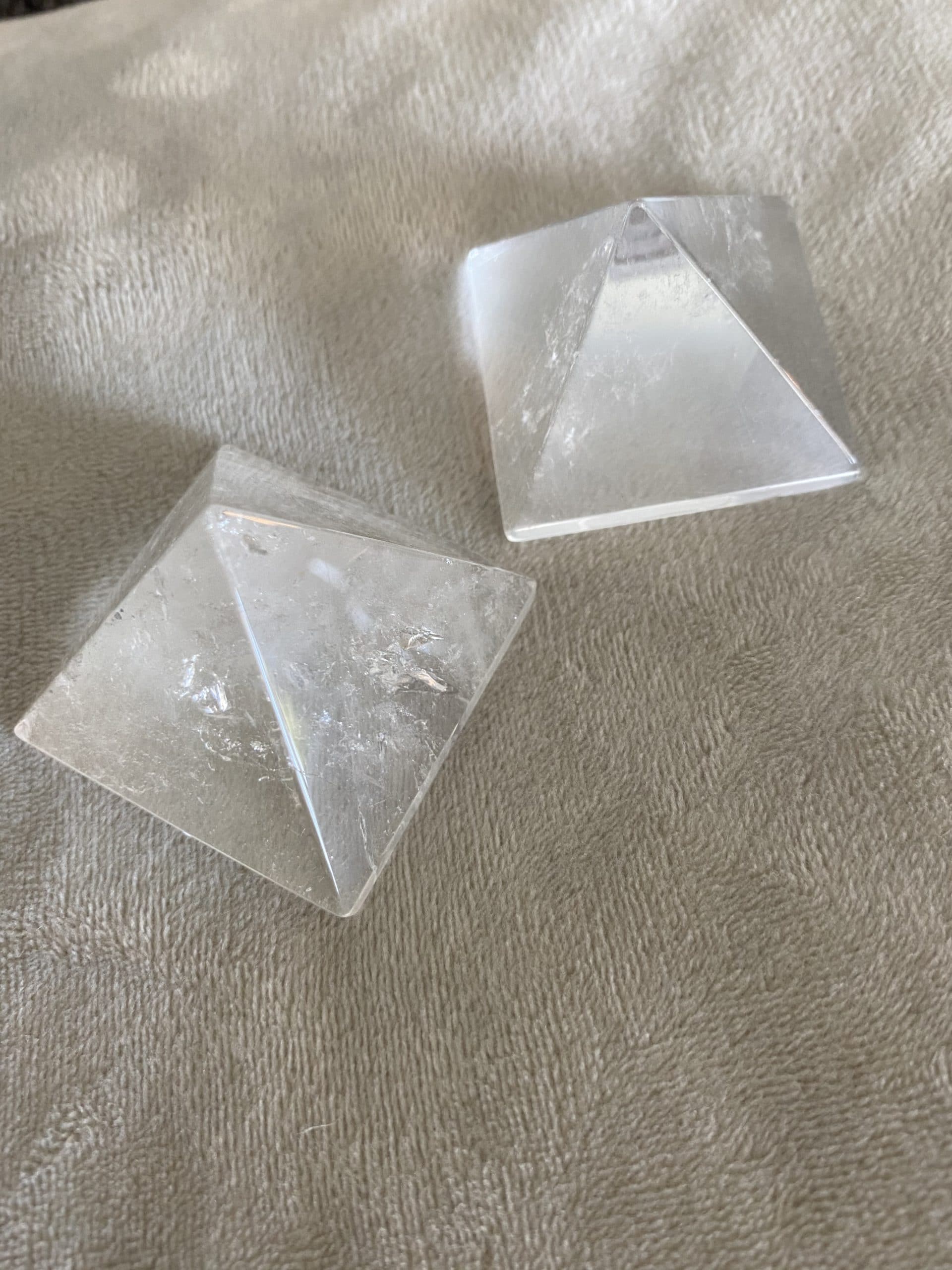 Heilstein-Pyramide Bergkristall, 4 cm 5 SanjaNatur®